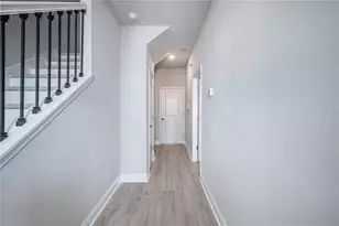 2400 Ezzell Ct, Sarasota, FL 34237 - Photo 26