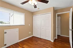 1006 Longfellow Ct, Sarasota, FL 34243 - Photo 26