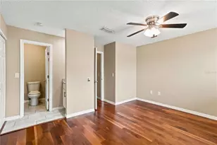 1006 Longfellow Ct, Sarasota, FL 34243 - Photo 32