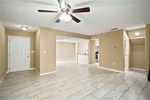 1006 Longfellow Ct, Sarasota, FL 34243 - Photo 4