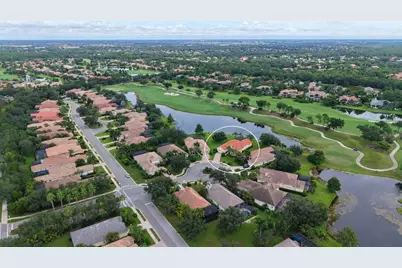 12717 Stone Ridge Place, Lakewood Ranch, FL 34202 - Photo 8
