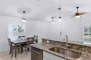 12610 Shimmering Oak Cir, Venice, FL 34293 - Photo 16
