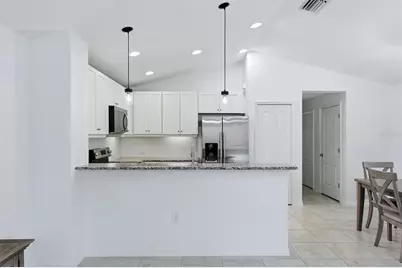 12610 Shimmering Oak Circle, Venice, FL 34293 - Photo 14