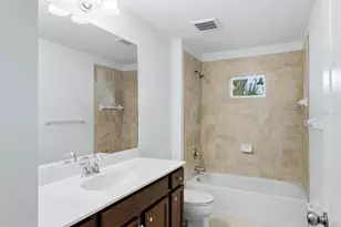 12610 Shimmering Oak Cir, Venice, FL 34293 - Photo 22