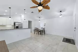 12610 Shimmering Oak Cir, Venice, FL 34293 - Photo 10