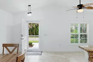 12610 Shimmering Oak Cir, Venice, FL 34293 - Photo 8