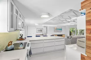 2560 Sunnyside St, Sarasota, FL 34239 - Photo 12