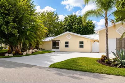 308 Cypress Road, Venice, FL 34293 - Photo 2