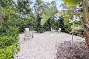 2934 Gulf of Mexico Dr, Longboat Key, FL 34228 - Photo 36