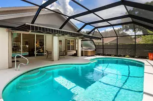 7326 Eleanor Cir, Sarasota, FL 34243 - Photo 36