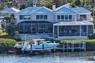 3530 Mistletoe Ln, Longboat Key, FL 34228 - Photo 1