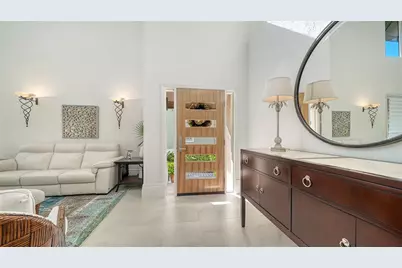 3530 Mistletoe Lane, Longboat Key, FL 34228 - Photo 4