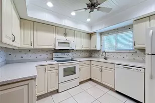 1229 58th St W, Bradenton, FL 34209 - Photo 10