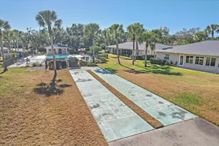 6948 W Country Club Dr N, Sarasota, FL 34243 - Photo 26