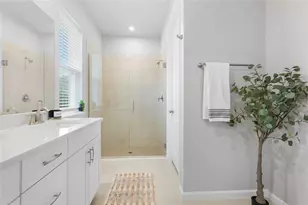 20285 Symphony Pl, Venice, FL 34293 - Photo 18