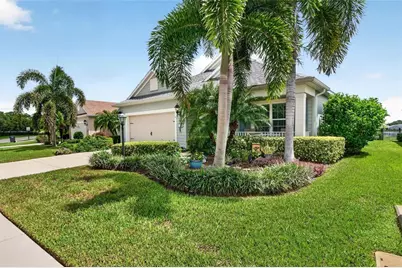 7735 Ridgelake Circle, Bradenton, FL 34203 - Photo 2