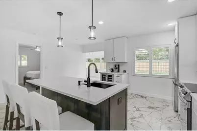 2347 Tangerine Drive, Sarasota, FL 34239 - Photo 14