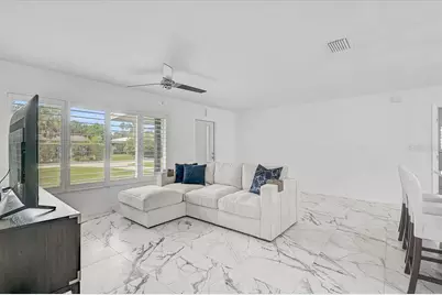 2347 Tangerine Drive, Sarasota, FL 34239 - Photo 8