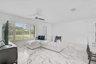 2347 Tangerine Dr, Sarasota, FL 34239 - Photo 8