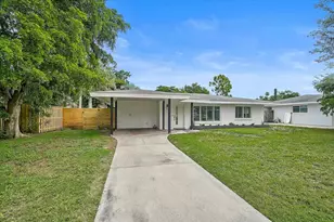 2347 Tangerine Dr, Sarasota, FL 34239 - Photo 4