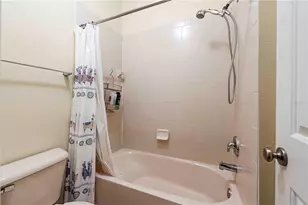 3698 Parkridge Cir, Sarasota, FL 34243 - Photo 14