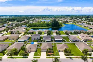 304 Cascade Bend Dr, Ruskin, FL 33570 - Photo 32