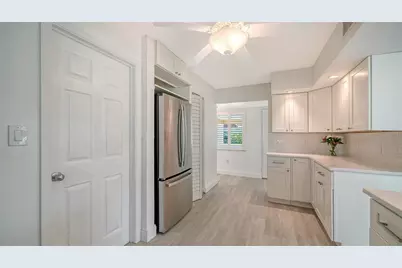 4750 Gulf Of Mexico Drive #Villa 8, Longboat Key, FL 34228 - Photo 18