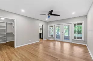 1585 South Dr, Sarasota, FL 34239 - Photo 24