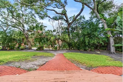 1585 South Drive, Sarasota, FL 34239 - Photo 40