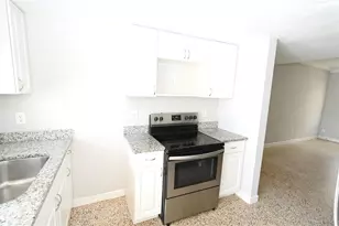 4817 Northwood Ave, Sarasota, FL 34231 - Photo 10