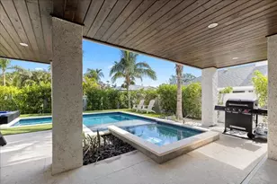 239 S Harbor Dr, Holmes Beach, FL 34217 - Photo 50