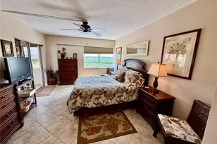 1700 Benjamin Franklin Dr, Sarasota, FL 34236 - Photo 32