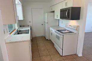3412 Spainwood Dr, Sarasota, FL 34232 - Photo 6