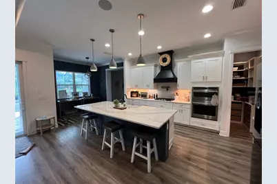 6233 Rivo Lakes Boulevard, Sarasota, FL 34241 - Photo 2