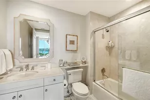 1300 Benjamin Franklin Dr, Sarasota, FL 34236 - Photo 38