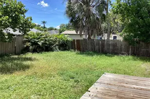 2370 Bahia Vista St, Sarasota, FL 34239 - Photo 14
