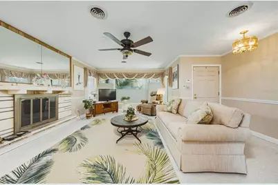 133 Holly Avenue, Sarasota, FL 34243 - Photo 8