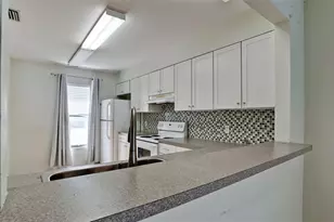 6019 27th St W, Bradenton, FL 34207 - Photo 2