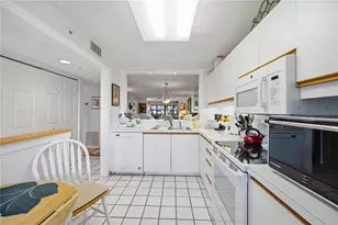5627 Ashton Way, Sarasota, FL 34231 - Photo 10