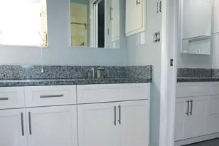 5726 Timberlake Dr, Sarasota, FL 34243 - Photo 18