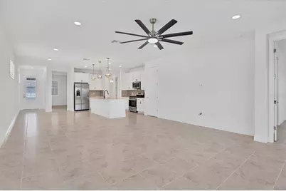 8177 Sternway Road, Sarasota, FL 34240 - Photo 4