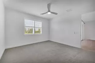 8177 Sternway Rd, Sarasota, FL 34240 - Photo 16