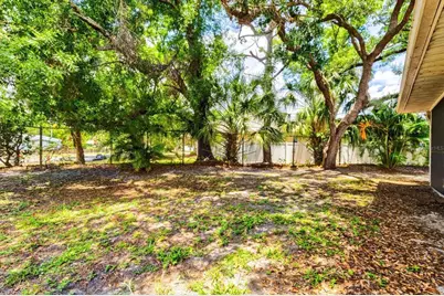 4631 Summerwind Drive #16, Sarasota, FL 34234 - Photo 34