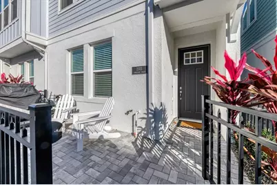 2313 Lindstrom Street, Sarasota, FL 34237 - Photo 4