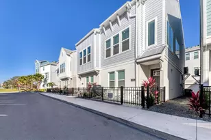 2313 Lindstrom St, Sarasota, FL 34237 - Photo 2