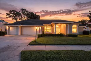 679 Litchfield Ln, Dunedin, FL 34698 - Photo 2
