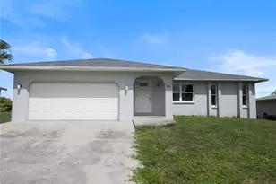 66 Oakland Hills Ct, Rotonda West, FL 33947 - Photo 1