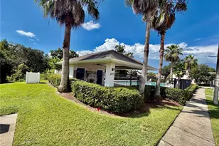 9912 Ashburn Lake Dr, Tampa, FL 33610 - Photo 16