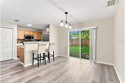 9912 Ashburn Lake Drive, Tampa, FL 33610 - Photo 4