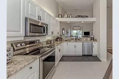 107 Woodbridge Drive #202, Venice, FL 34293 - Photo 4